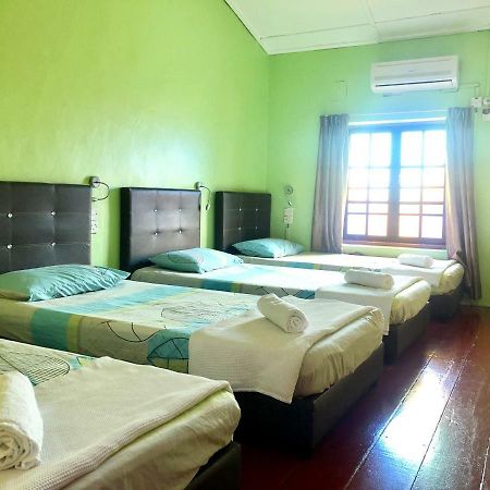 Kawan Kawan Guest House Malacca Bagian luar foto